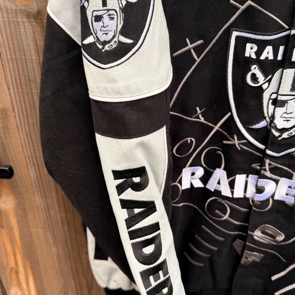 NFL Raiders Black and Gray Bomber Jacket Size Large - Picture 3 of 10